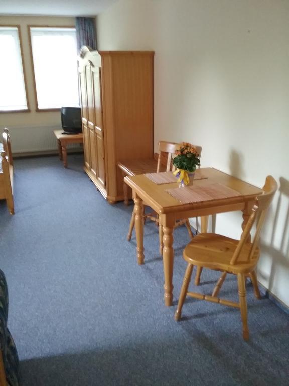 Gastezimmer - Campingplatz Am Muhlenbach Soltau Exteriör bild